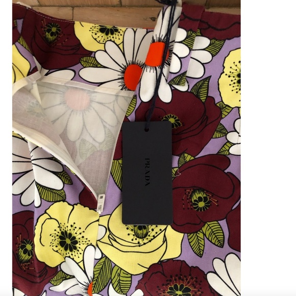 PRADA Floral Print Knee-Length Skirt - Picture 7 of 16
